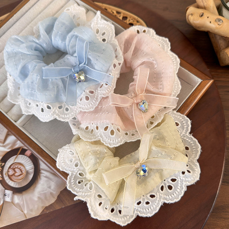 Scrunchie Cabelo com Laço e Strass