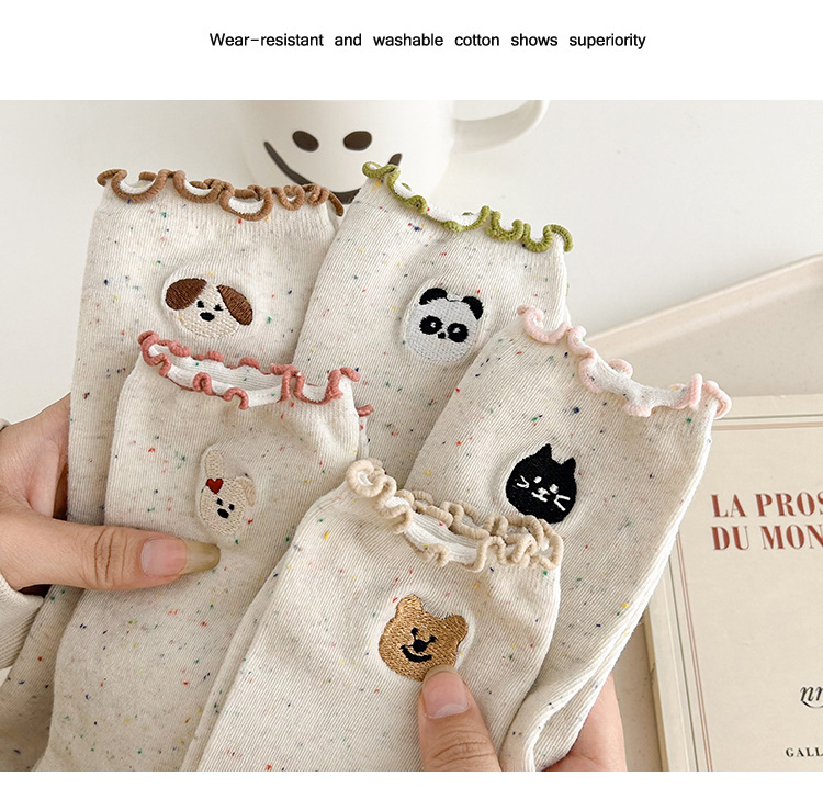 Vyšívané medvědí podkolenky