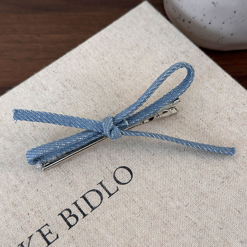 Заколки для волос с бантом из голубого денима