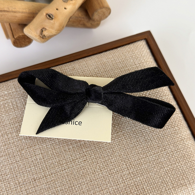 Agrafă de Păr cu Aplică de Catifea