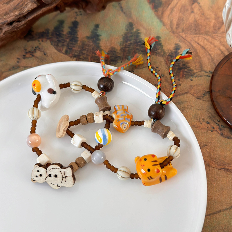 Bracciale con Perline a Forma di Gatto