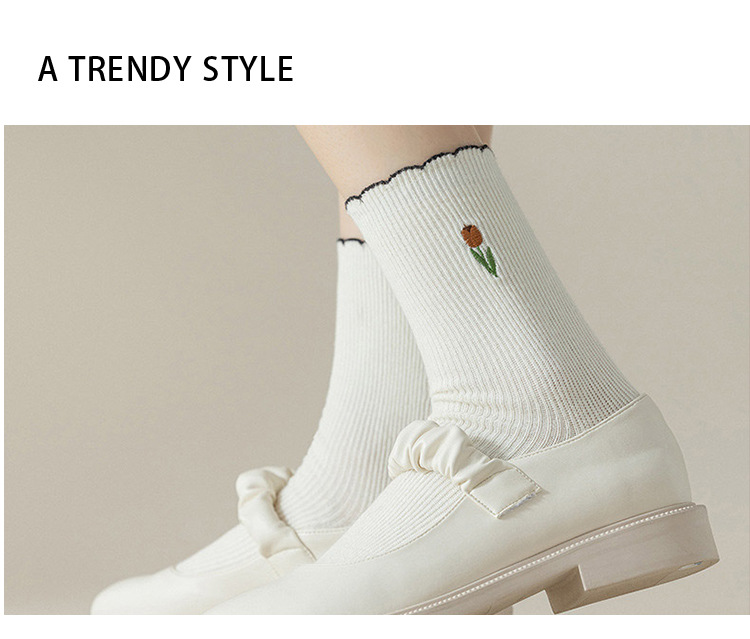 Meias Femininas de Cano Médio