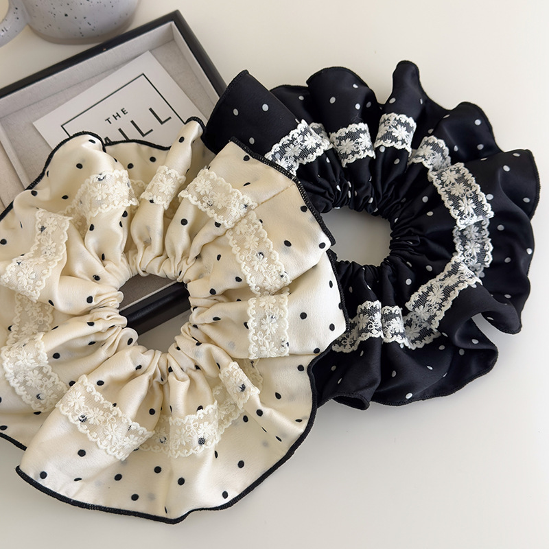 Prickig Satäng Spets Scrunchy