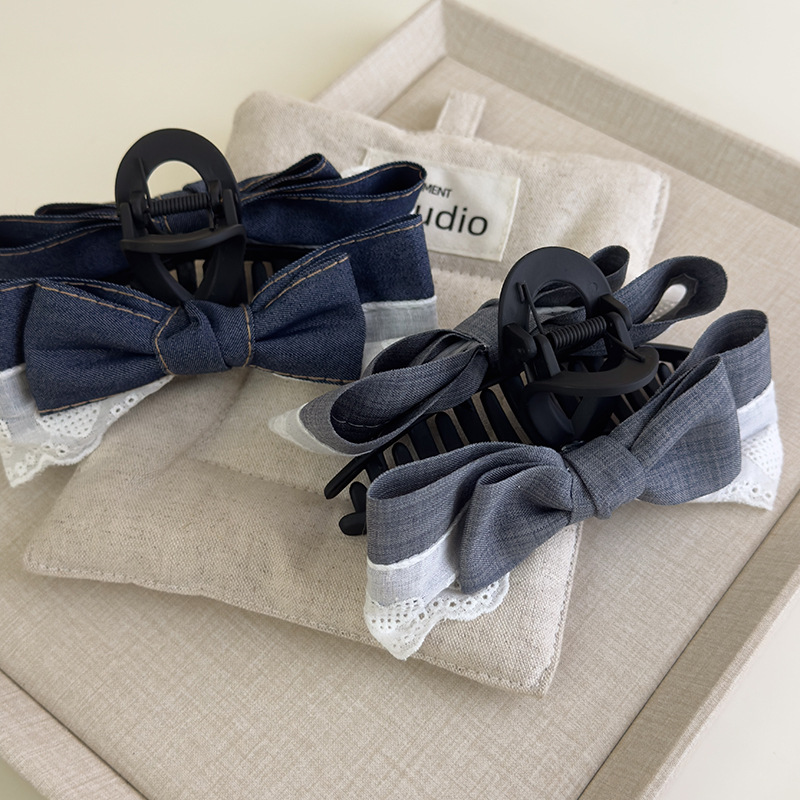 Agrafă de Păr cu Aplică Denim Franceză