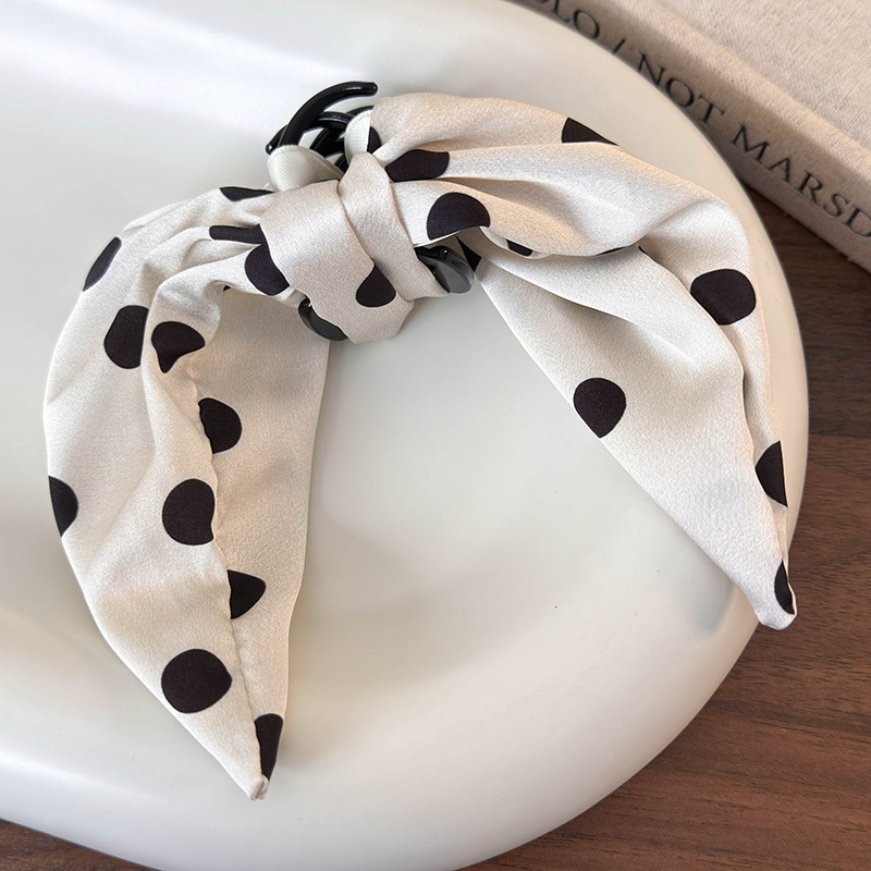 Grampo de Cabelo de Bolinhas com Laço