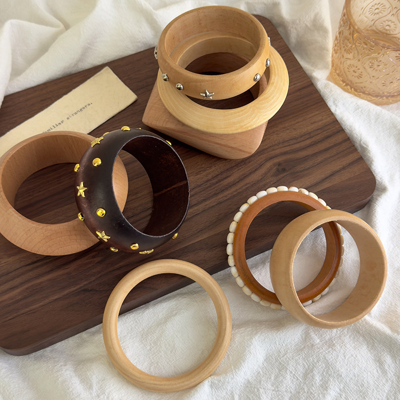 Geometriskt Träarmband med Stjärnmotiv