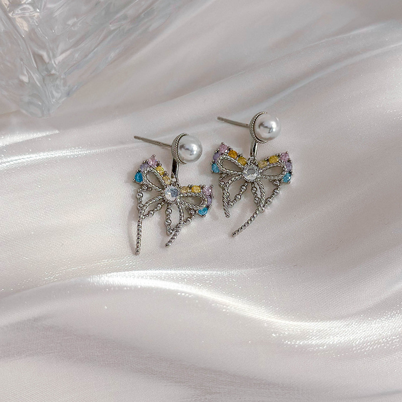 Orecchini a Bottone Fiocco e Perle