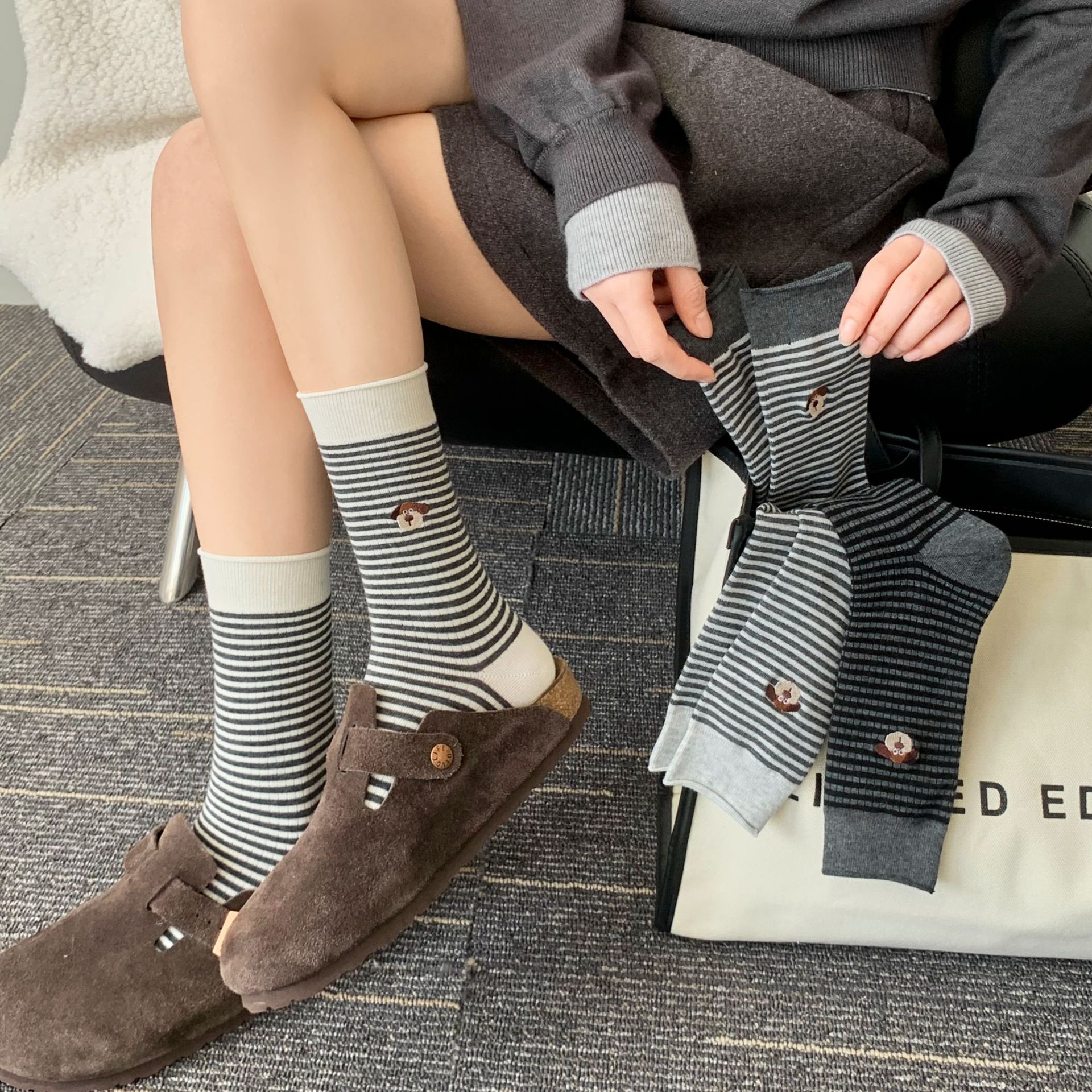 Meias de algodão bordadas com cachorro