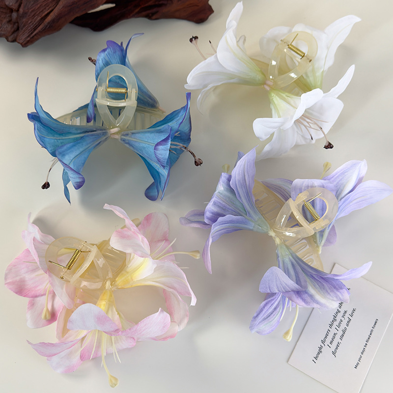 Lily Flower Hair Clip