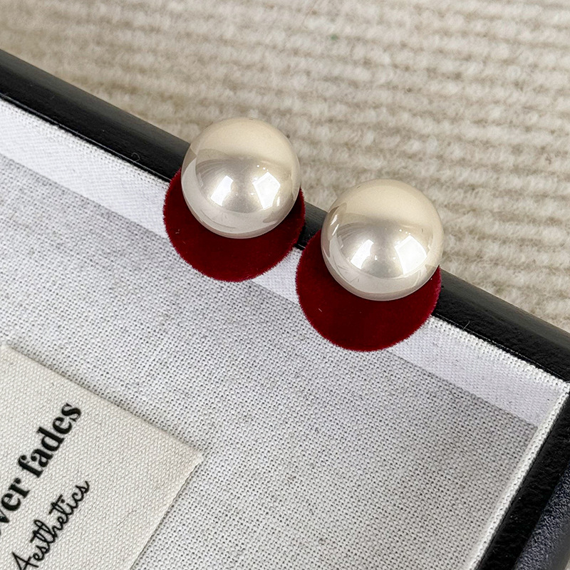 Burgu Flok Çiçekli Küpeler