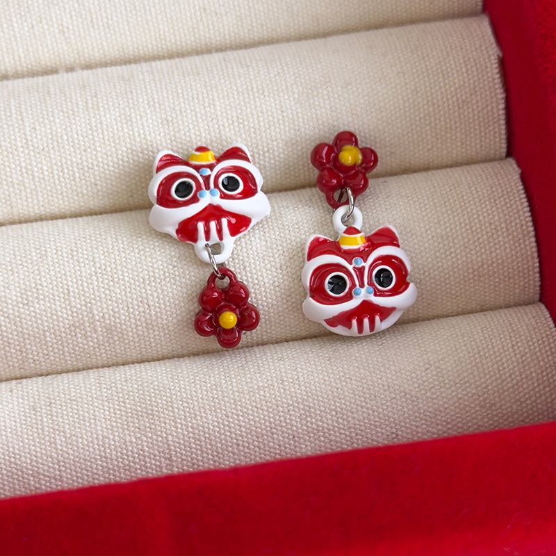 Aslan Dansı Zengili Küpeler