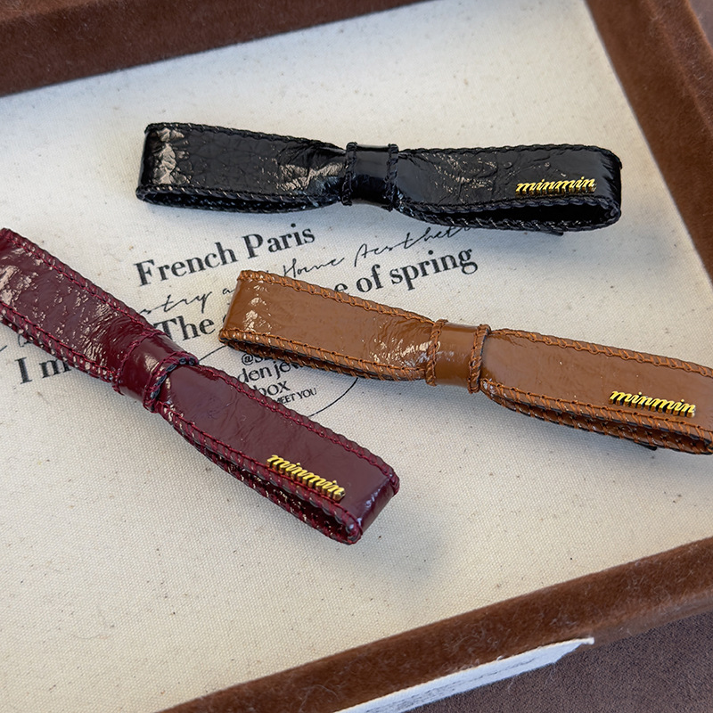 Zapinka do Włosów Dziób Kaczki ze Sztucznej Skóry z Kokardą