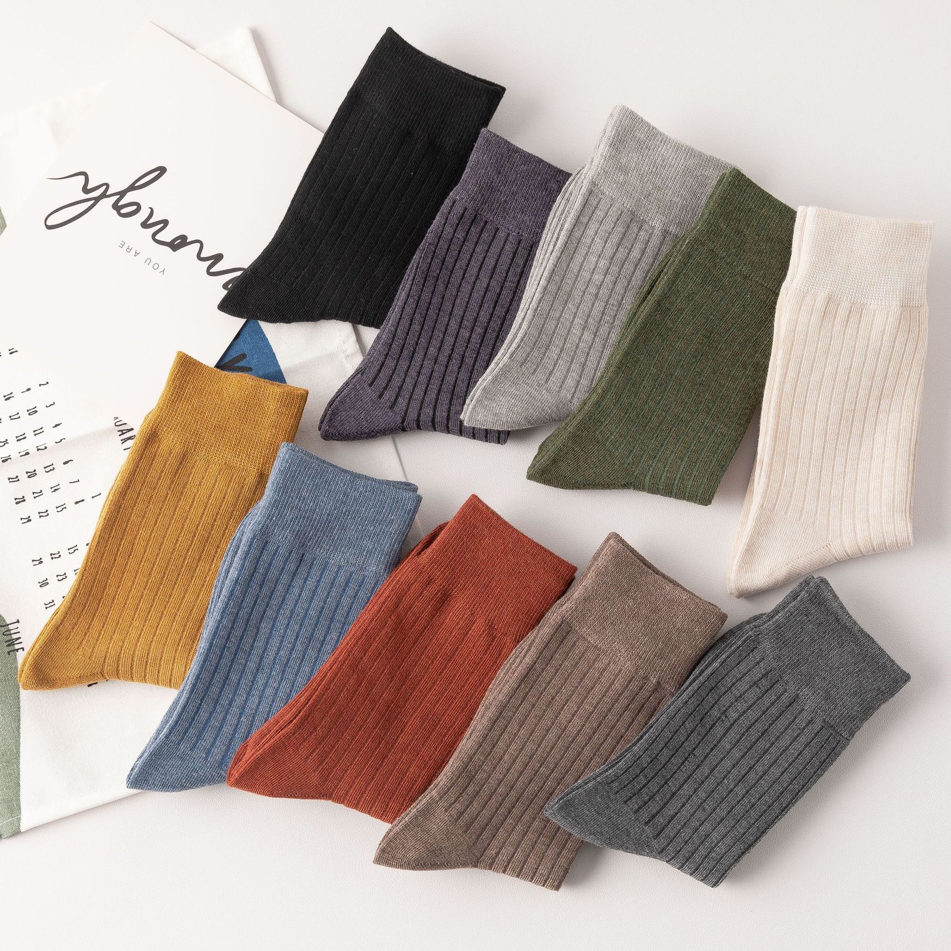 Meias Femininas de Cor Sólida Empilháveis