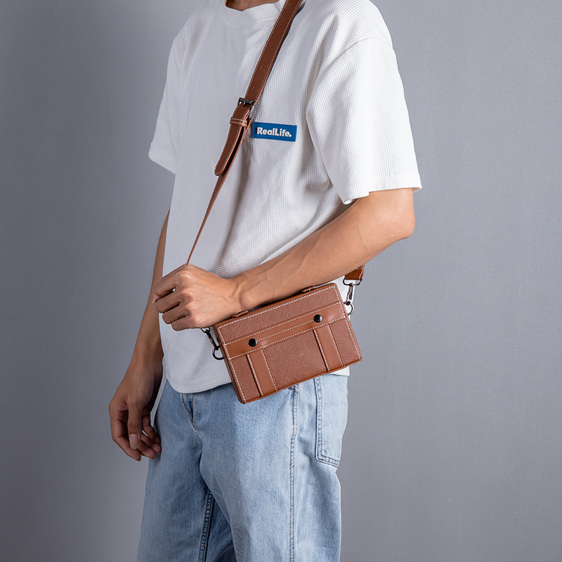 حقيبة كروس بادي رجالية