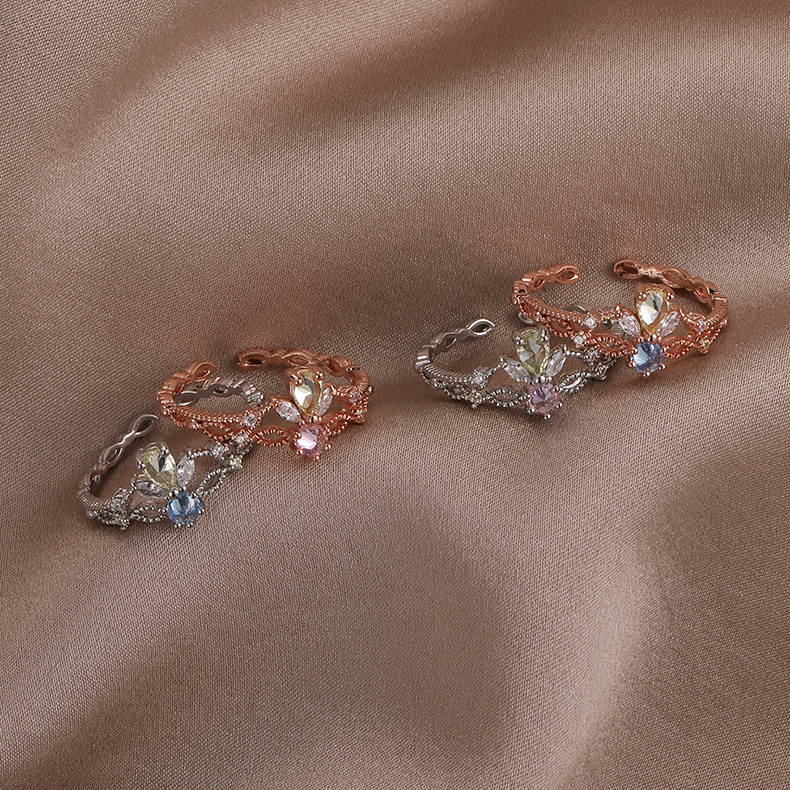 Inel Reglabil cu Perle și Zirconiu