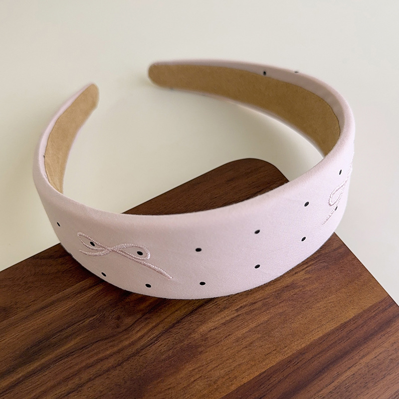 Diadema con Lazo Bordado