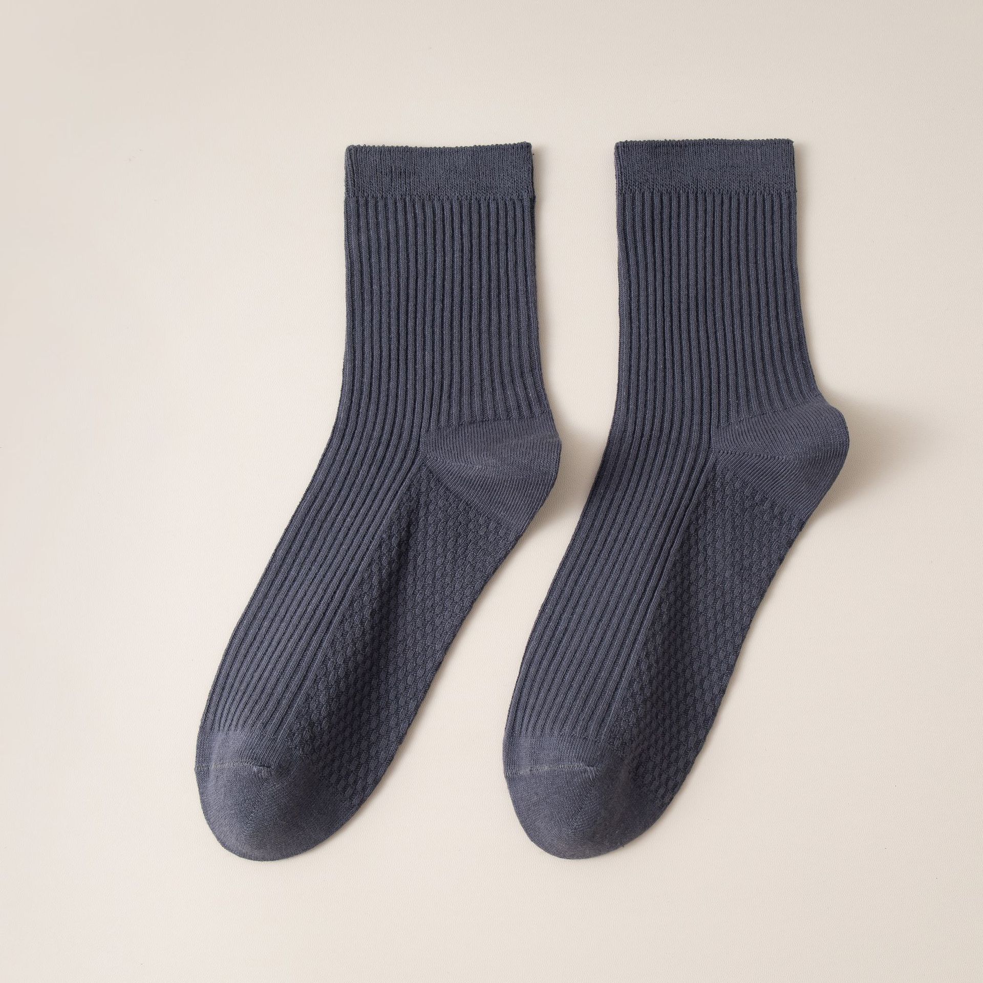 Meias Esportivas Cano Médio com Costura Dupla