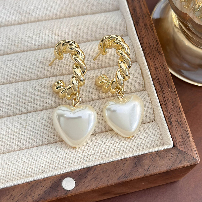 Orecchini con Pendenti a Petali Perlati Strass