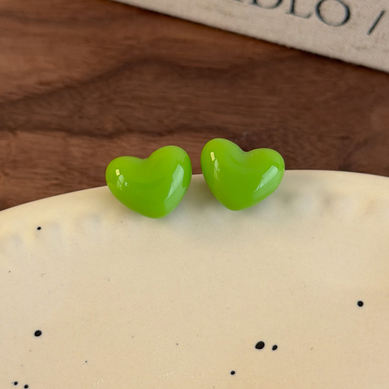 하트 모양 귀걸이