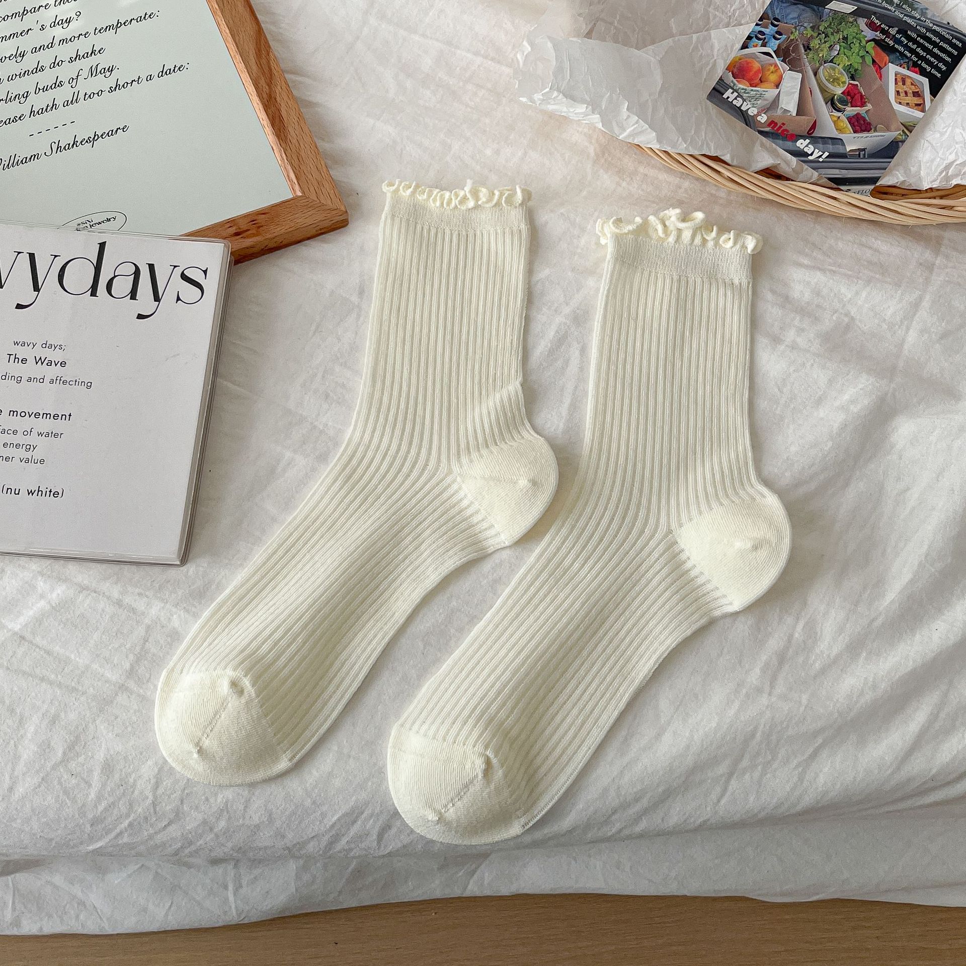 Meias Slouch com Babados