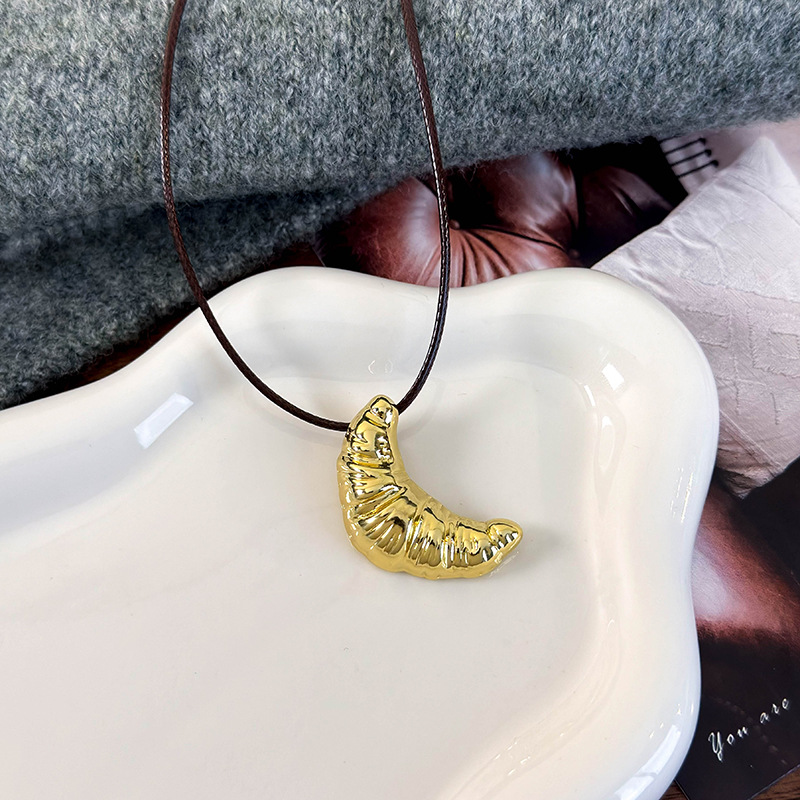 Metalowy Naszyjnik Croissant