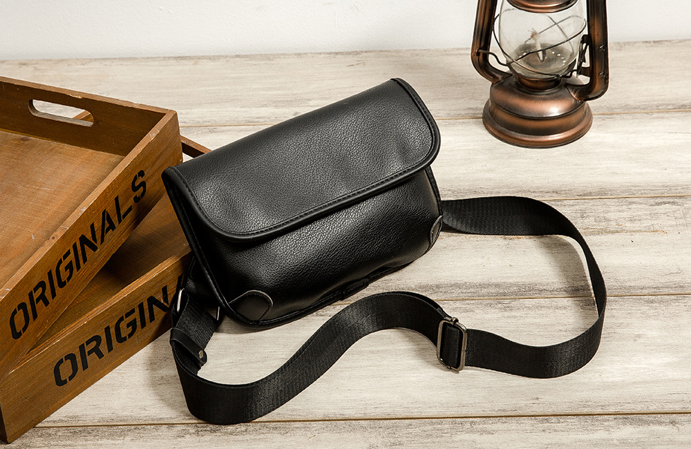 Męska Saszetka Na Klatkę Mała Kwadratowa Skóra PU Czarna