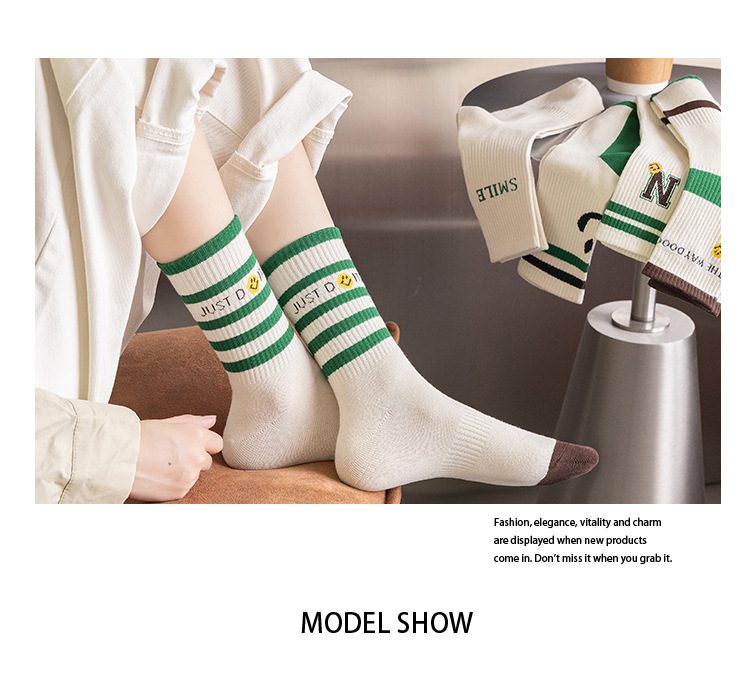 ถุงเท้าผู้หญิง Mid-Calf