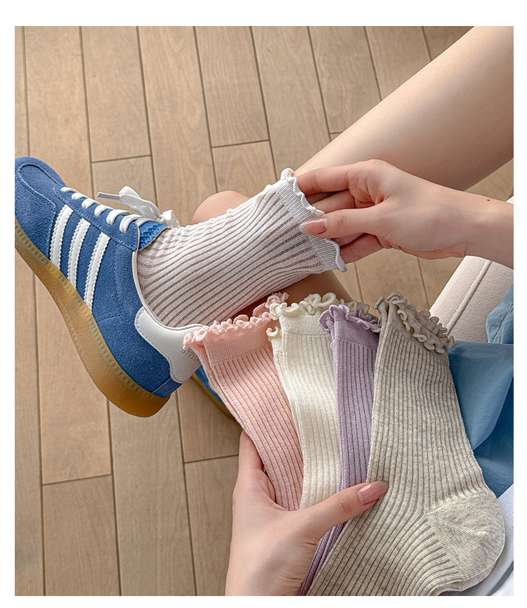 Meias Slouch com Babados