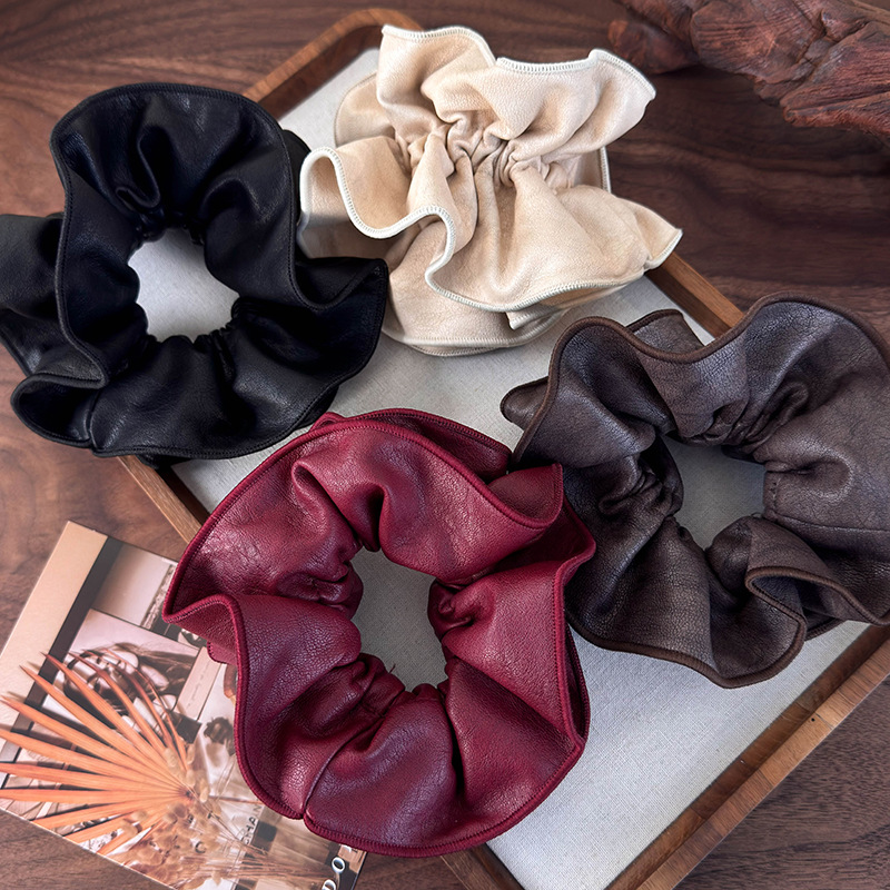 Röd Läder Dubbelskikts Scrunchie