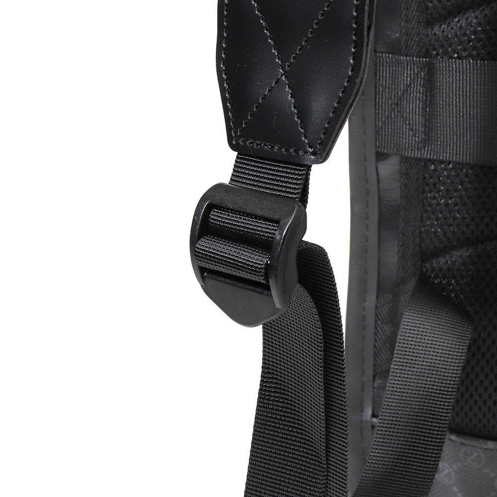 남성 체크 백팩