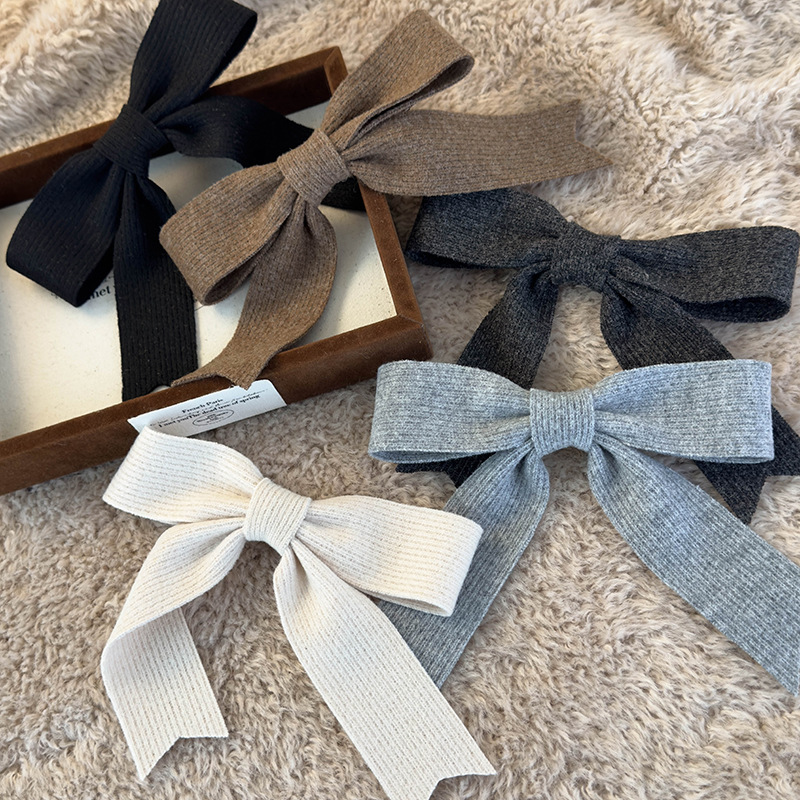 Knit Bow Hair Clip