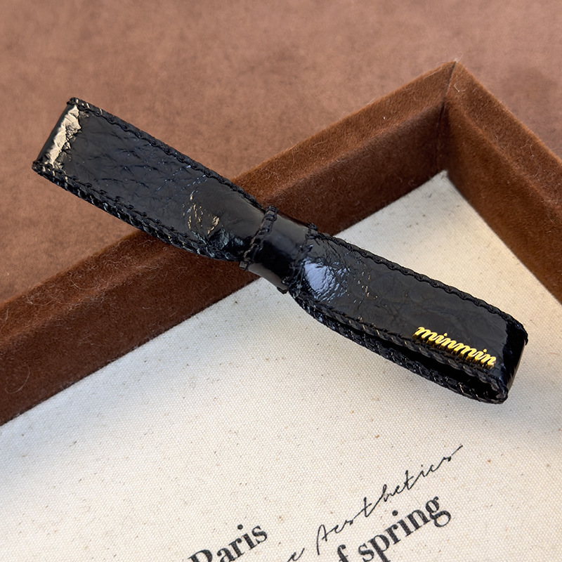 Zapinka do Włosów Dziób Kaczki ze Sztucznej Skóry z Kokardą