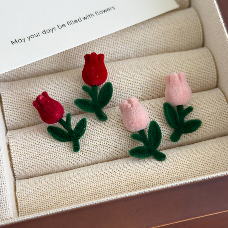 Tulip Earrings