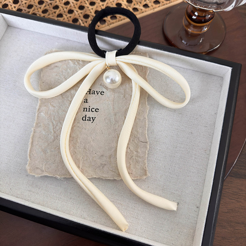 Fransk Hårsnodd med Rosett och Pärla