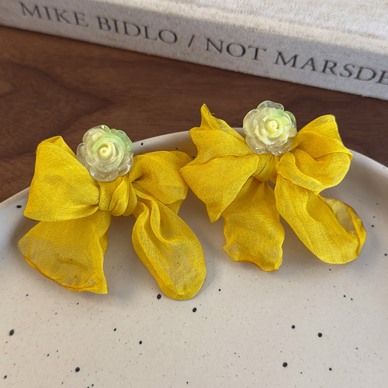 أقراط شيفون ربطة ووردة