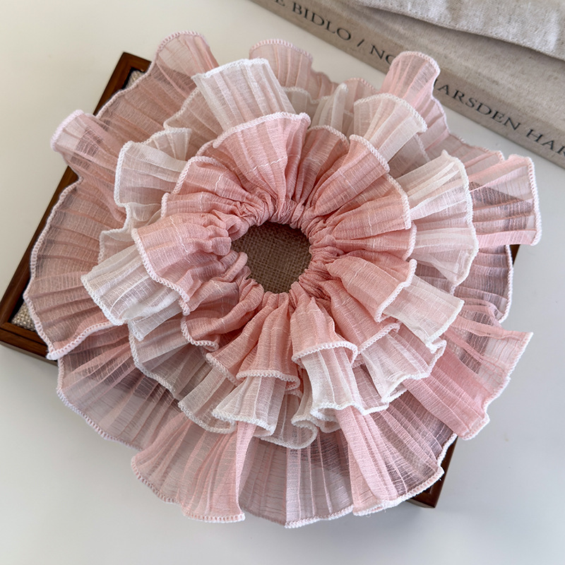 Gumka z Falbankową Koronką