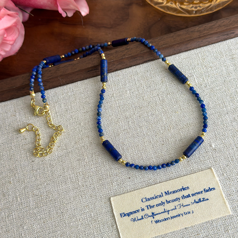 Намисто з намистинами Lapis Lazuli з геометричною підвіскою