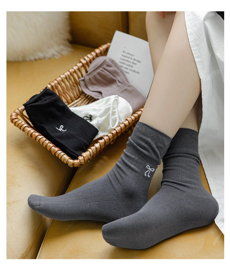 Meias Meia Canela com Laço Bordado