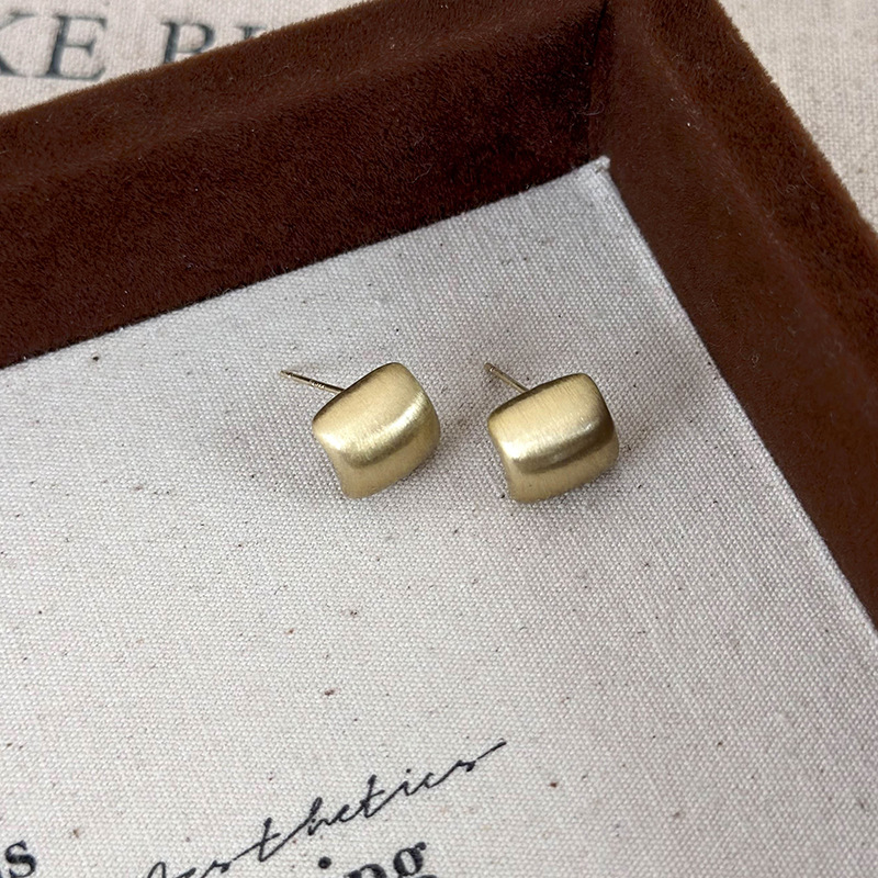 브러시드 메탈 매트 기하학 귀걸이