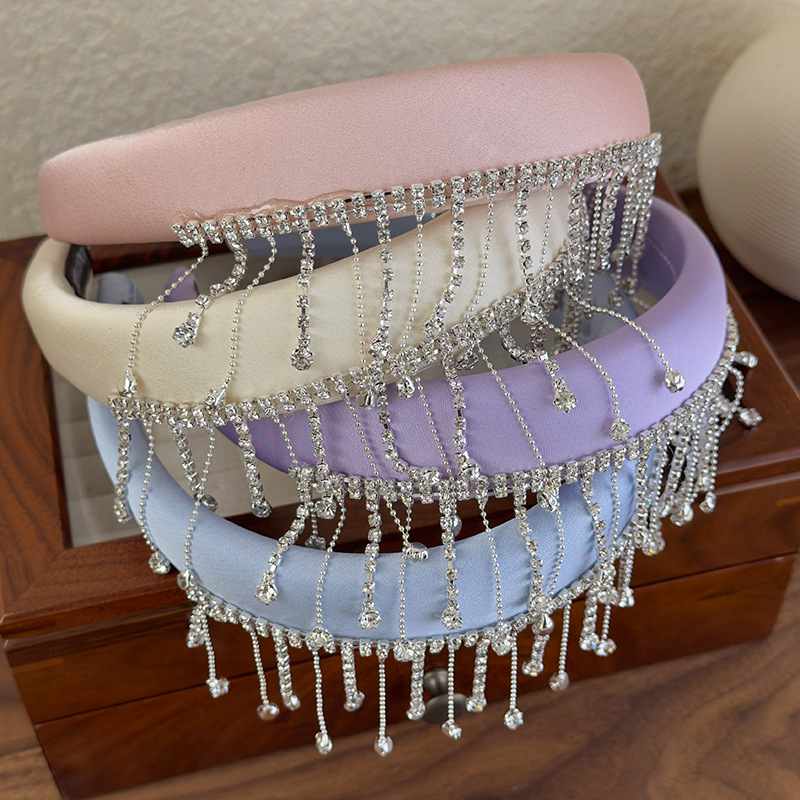 Κορδέλα Μαλλιών με Φούντες