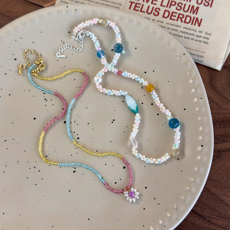 Boncuklu Çiçek Kolye