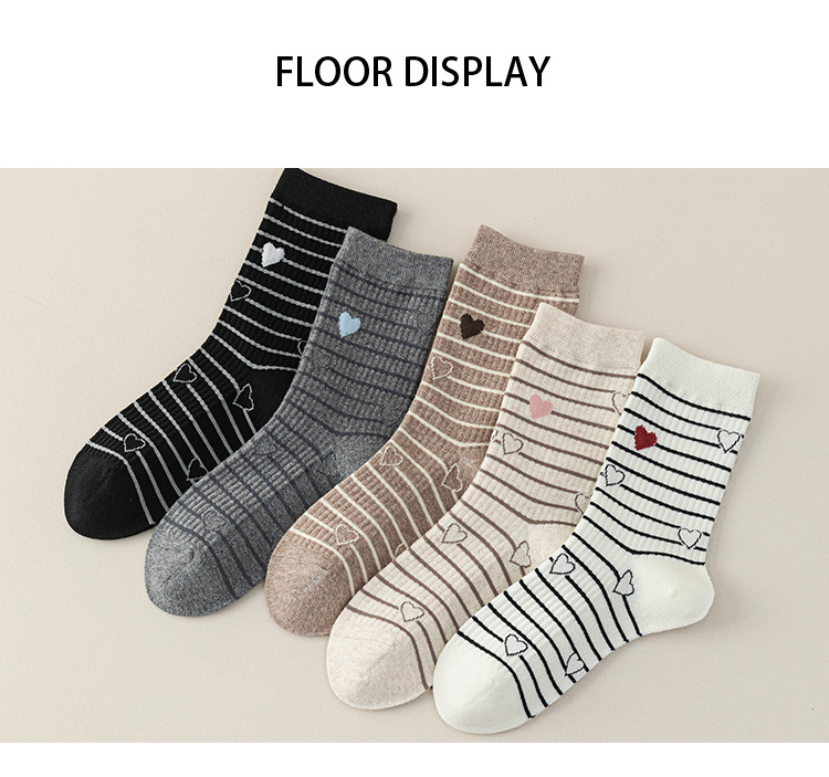 Meias de Corações Listrados para Mulheres