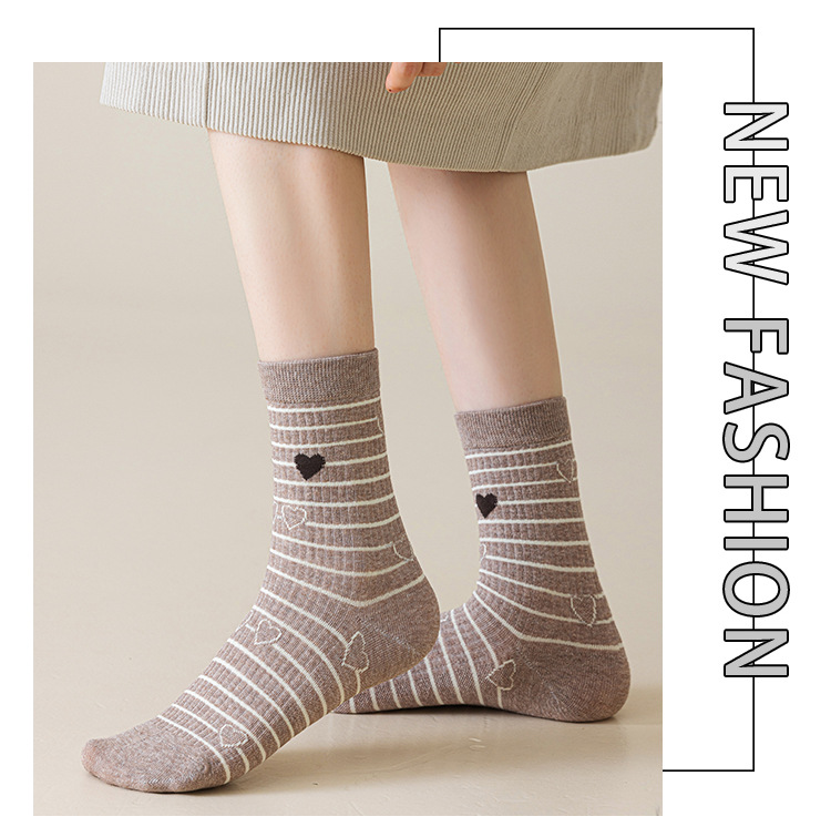 Meias de Corações Listrados para Mulheres