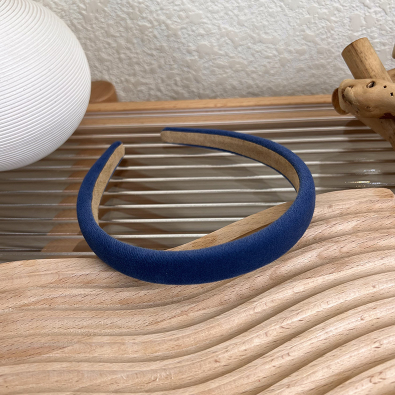 Diadema Fina de Terciopelo Vintage