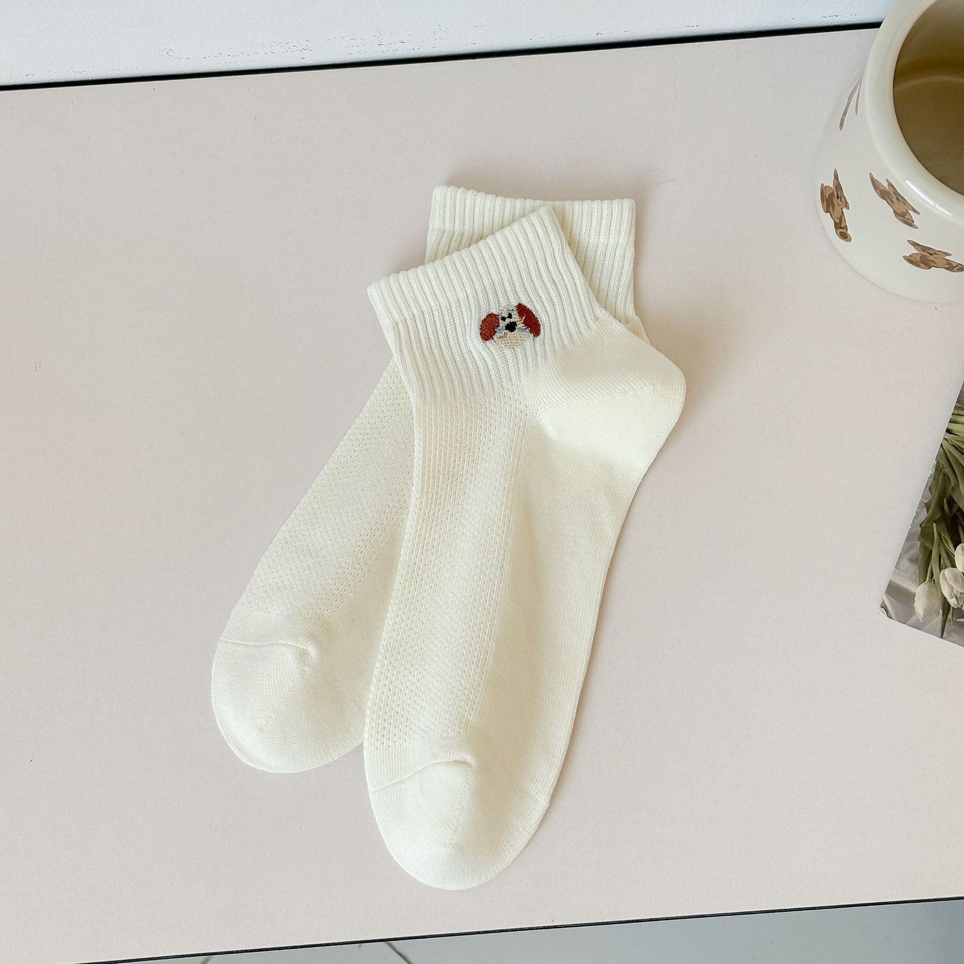 Αόρατες Κάλτσες Γυναικών με Κέντημα Σκύλου