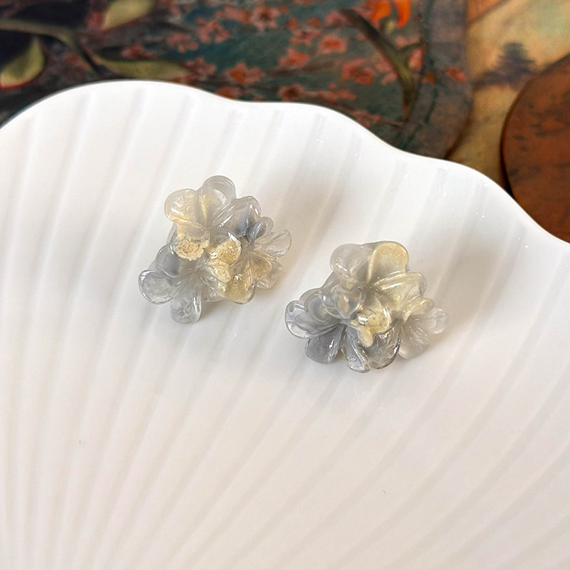 아크릴 옴브레 플로럴 스터드 귀걸이