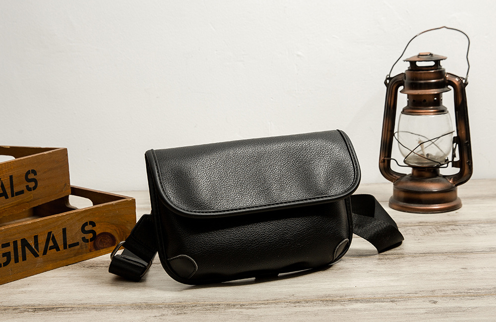 Męska Saszetka Na Klatkę Mała Kwadratowa Skóra PU Czarna