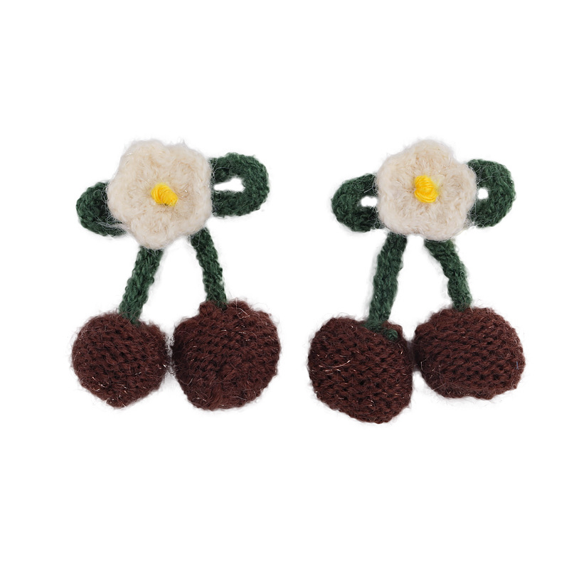 Virkat Körsbärs Örhängen och Halsband Set