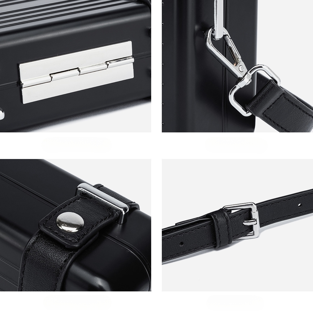 ハードシェルクロスボディバッグ