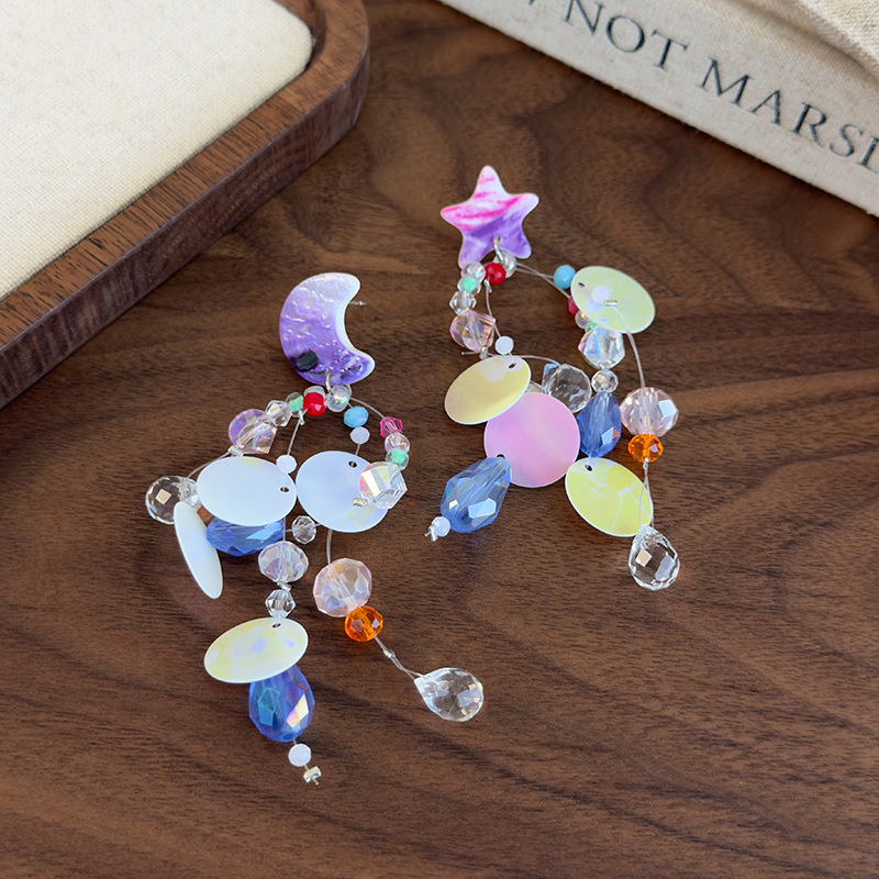 أقراط كريستال مع قلائد القمر والنجوم